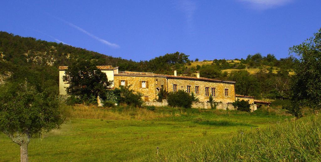 La Ferme De La Condamine Panzió Saint-André-de-Rosans Kültér fotó