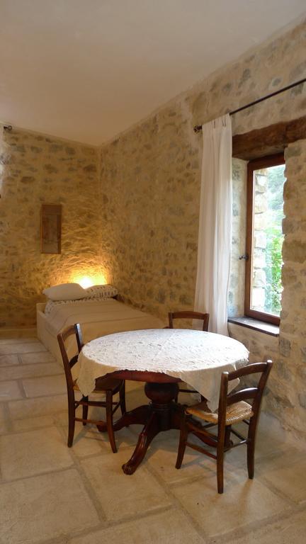 La Ferme De La Condamine Panzió Saint-André-de-Rosans Kültér fotó